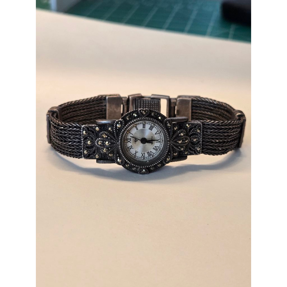 Vintage Women's sterling silver Watch, marcasite OS, Black Accents